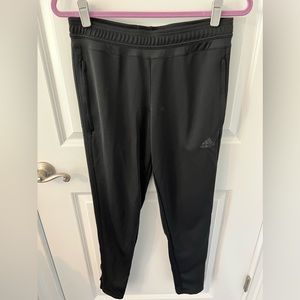 Women’s Adidas Climacool training pants. Size Medium